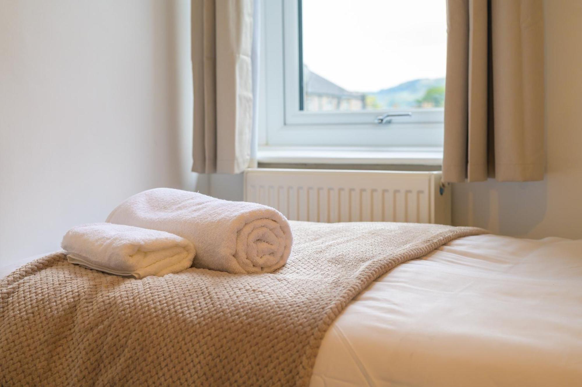 Stunning House Sleeps 7 - Parking Villa Buxton  Kültér fotó